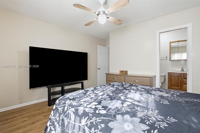 450 E Lakewood Cir E B, Margate, FL 33063