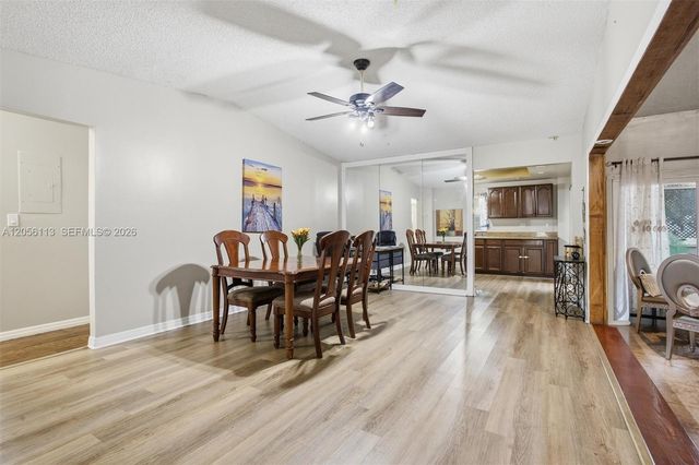 450 E Lakewood Cir E B, Margate, FL 33063