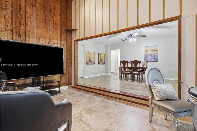 450 E Lakewood Cir E B, Margate, FL 33063