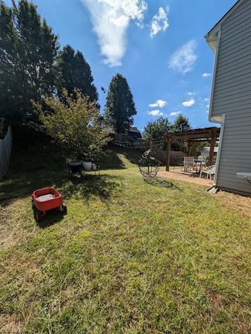 325 Huckleberry Loop, Mebane, NC 27302