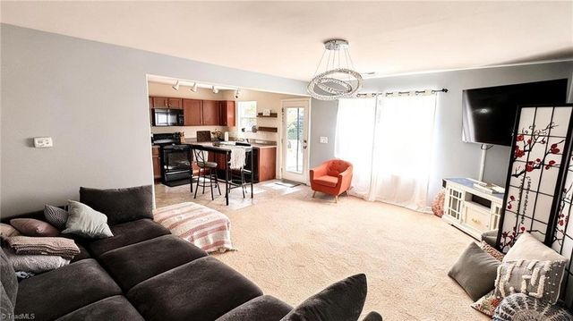 325 Huckleberry Loop, Mebane, NC 27302