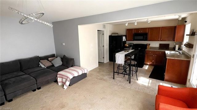 325 Huckleberry Loop, Mebane, NC 27302