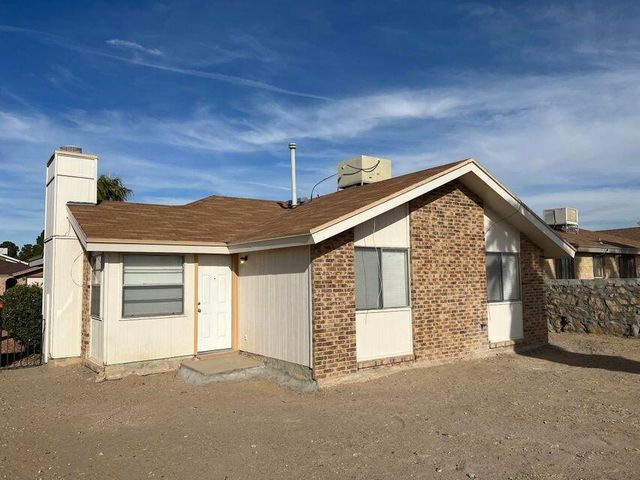 11812 TRACY AUSTIN Lane, El Paso, TX 79936