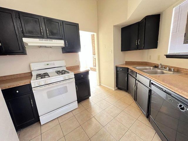 11812 TRACY AUSTIN Lane, El Paso, TX 79936