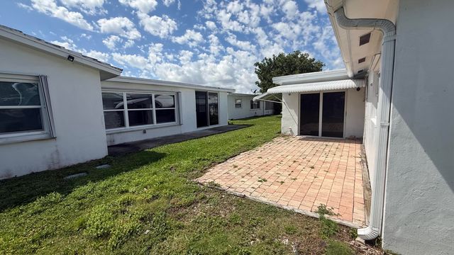 1901 SW 14th Avenue, Boynton Beach, FL 33426