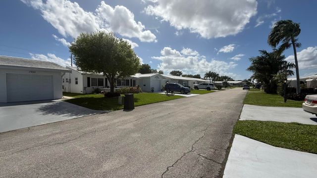 1901 SW 14th Avenue, Boynton Beach, FL 33426
