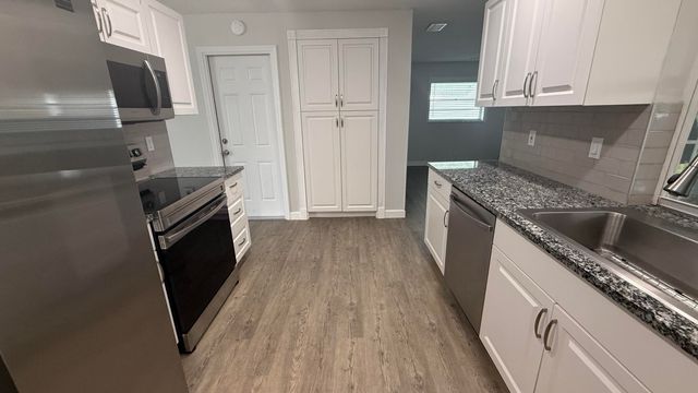 1901 SW 14th Avenue, Boynton Beach, FL 33426