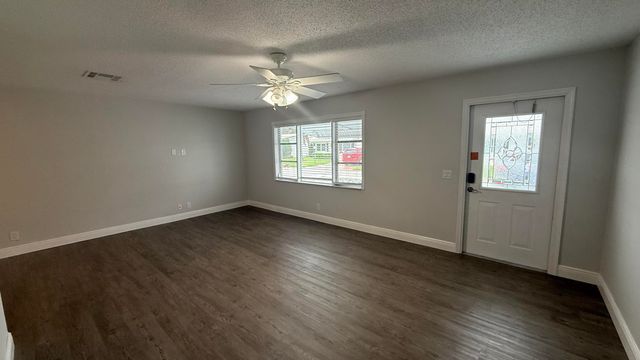 1901 SW 14th Avenue, Boynton Beach, FL 33426