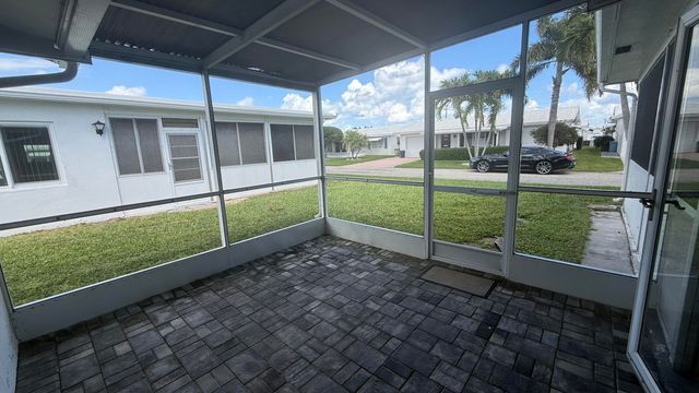 1901 SW 14th Avenue, Boynton Beach, FL 33426