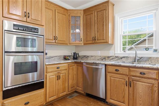 2903 Beckworth Court, Jamestown, NC 27282