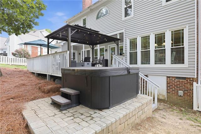 2903 Beckworth Court, Jamestown, NC 27282