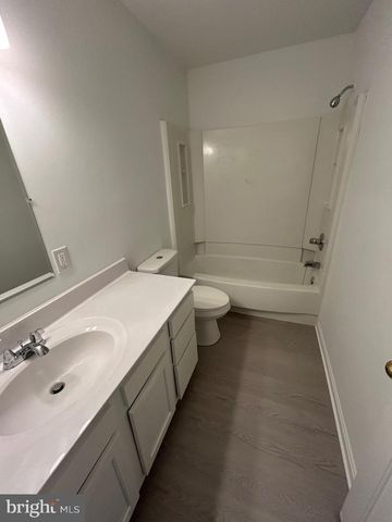 227 54TH ST NE, Washington, DC 20019