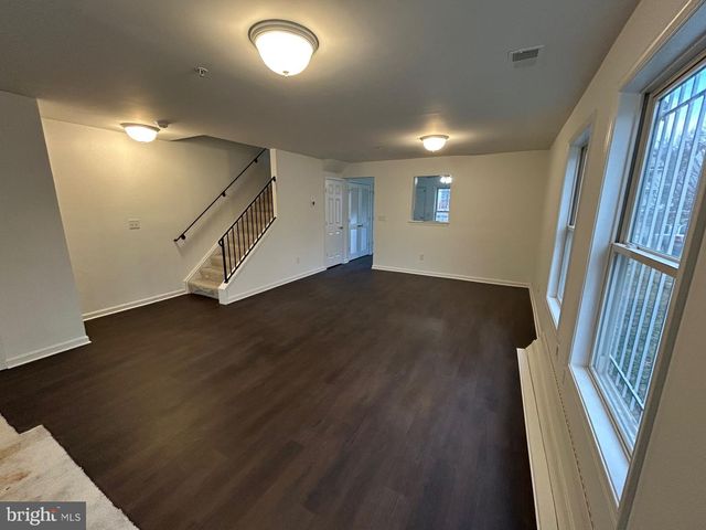 227 54TH ST NE, Washington, DC 20019