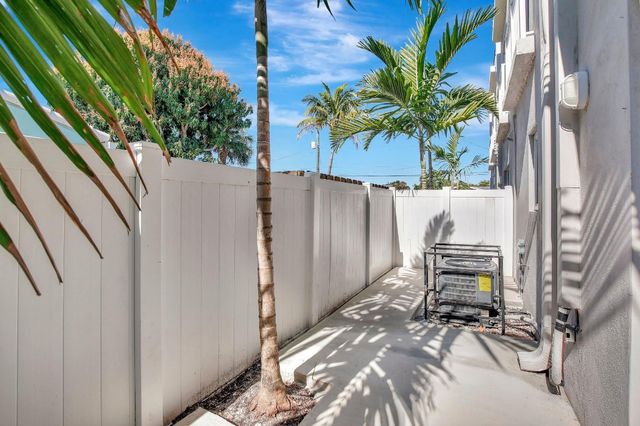 1104 S 20th Avenue, Hollywood, FL 33020