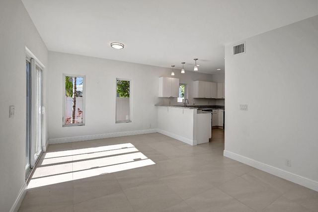 1104 S 20th Avenue, Hollywood, FL 33020