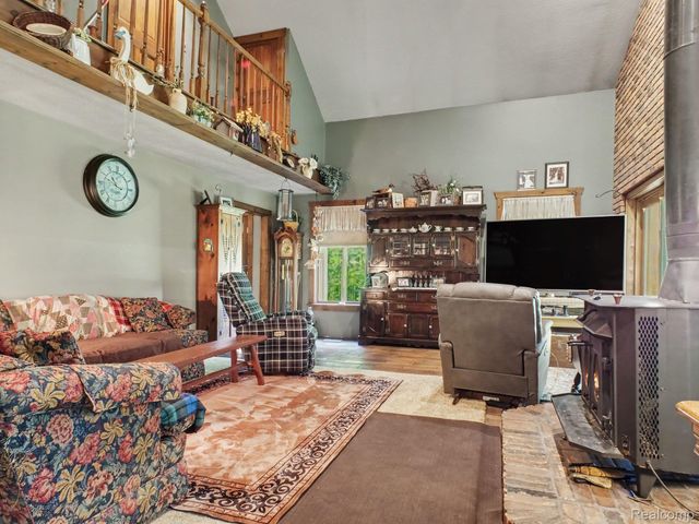3284 Pratt Road, Hadley Township, MI 48455