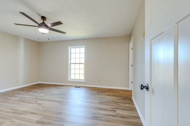 3811 Highway 52, E, Bethpage, TN 37022