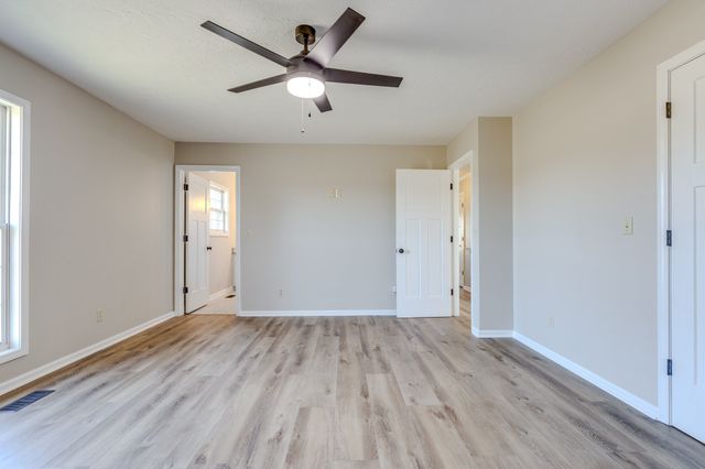 3811 Highway 52, E, Bethpage, TN 37022