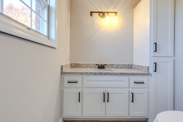 3811 Highway 52, E, Bethpage, TN 37022