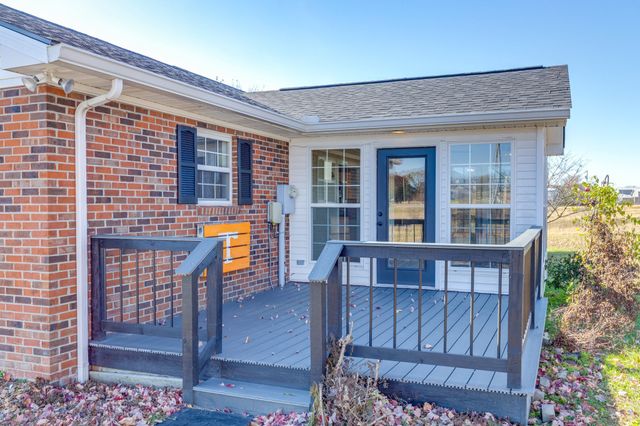 3811 Highway 52, E, Bethpage, TN 37022