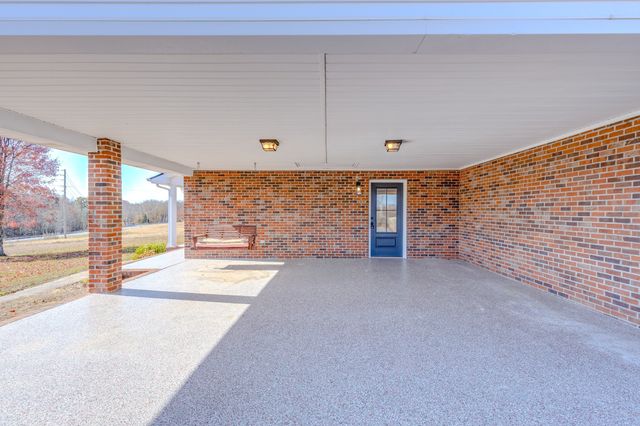 3811 Highway 52, E, Bethpage, TN 37022