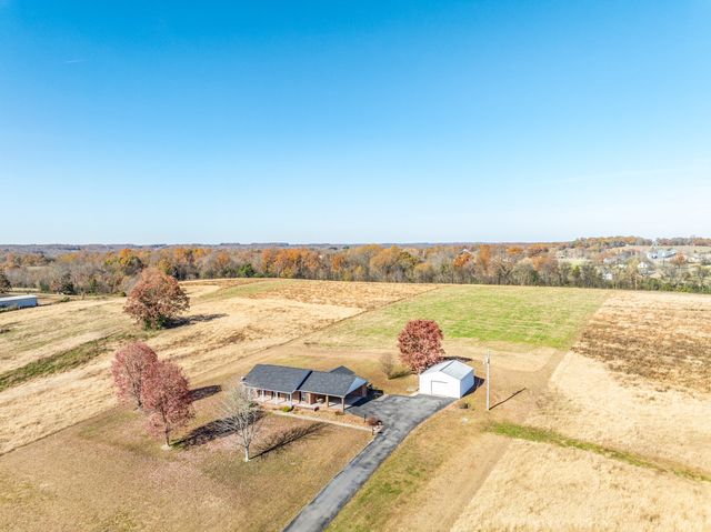 3811 Highway 52, E, Bethpage, TN 37022