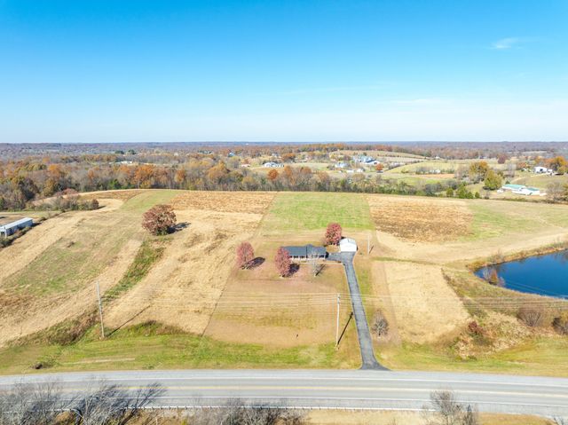 3811 Highway 52, E, Bethpage, TN 37022