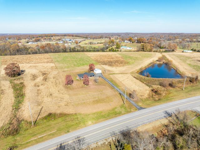 3811 Highway 52, E, Bethpage, TN 37022