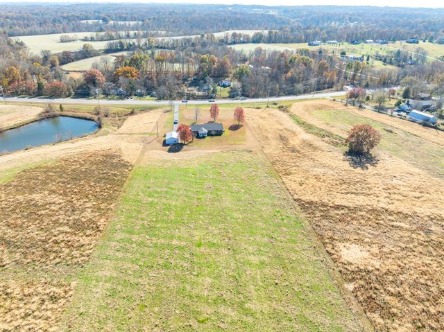 3811 Highway 52, E, Bethpage, TN 37022