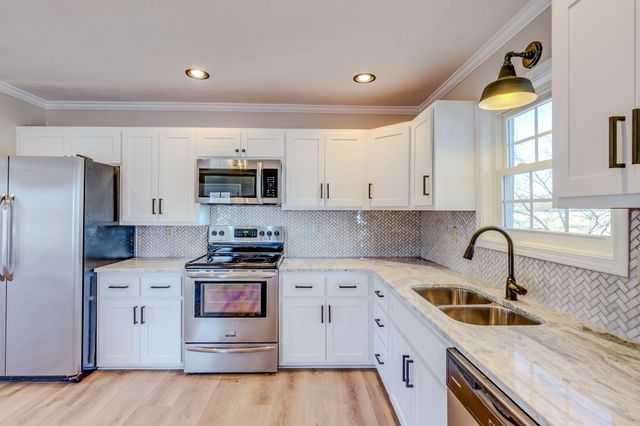 3811 Highway 52, E, Bethpage, TN 37022