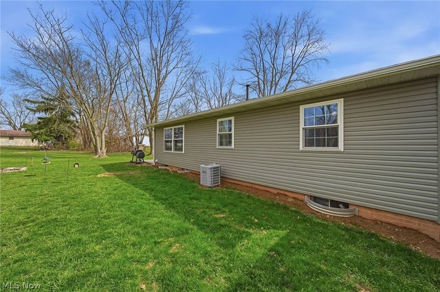 6101 Skylark Street SW, Canton, OH 44706