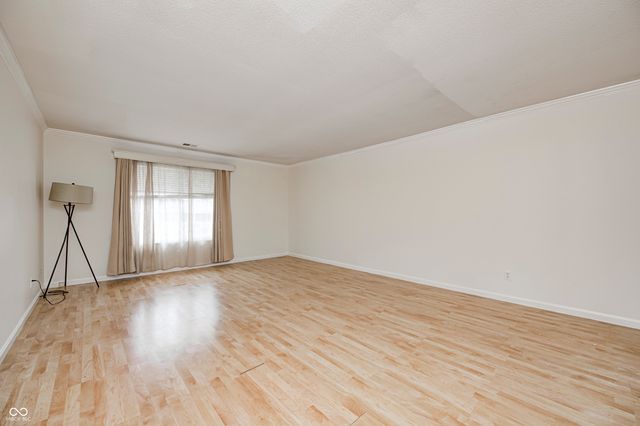 6417 Park Central Drive W D, Indianapolis, IN 46260