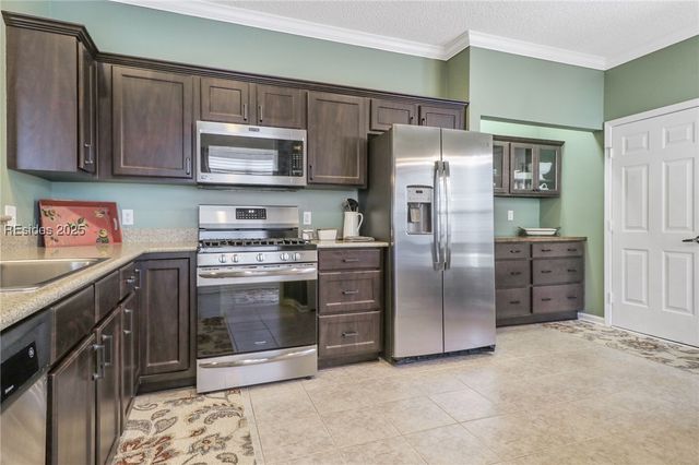 11 Scenic Dr, Bluffton, SC 29909