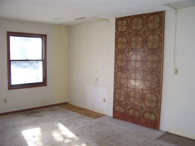 1817 H Street, Iowa City, IA 52240