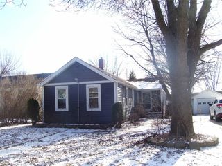 1817 H Street, Iowa City, IA 52240