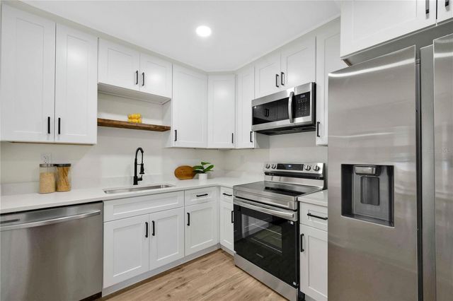 1506 E ELM ROAD, Lakeland, FL 33801