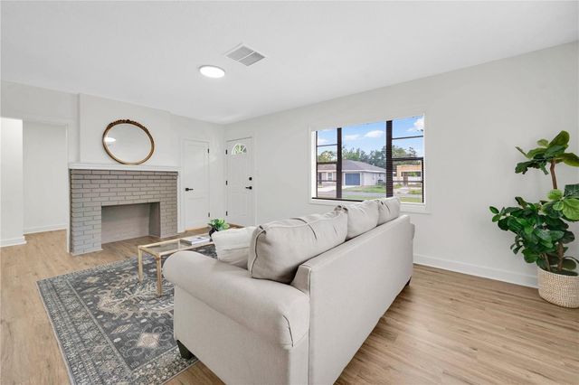 1506 E ELM ROAD, Lakeland, FL 33801