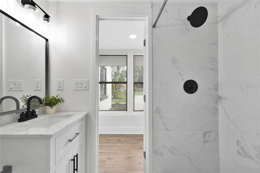 Image 17 of property listing at 1506 E ELM ROAD, Lakeland, FL 33801