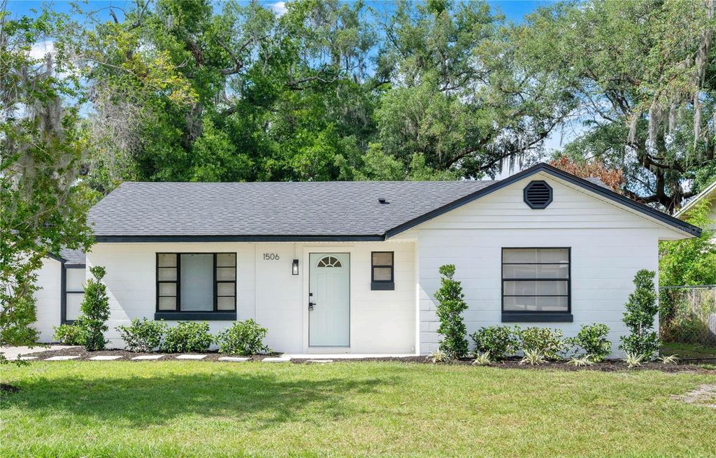 Image 30 of property listing at 1506 E ELM ROAD, Lakeland, FL 33801