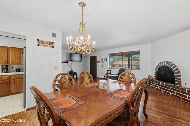 334 S Vista Del Rio, Green Valley, AZ 85614