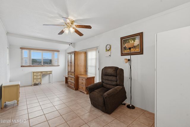 334 S Vista Del Rio, Green Valley, AZ 85614