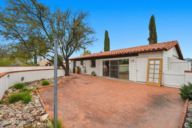 334 S Vista Del Rio, Green Valley, AZ 85614