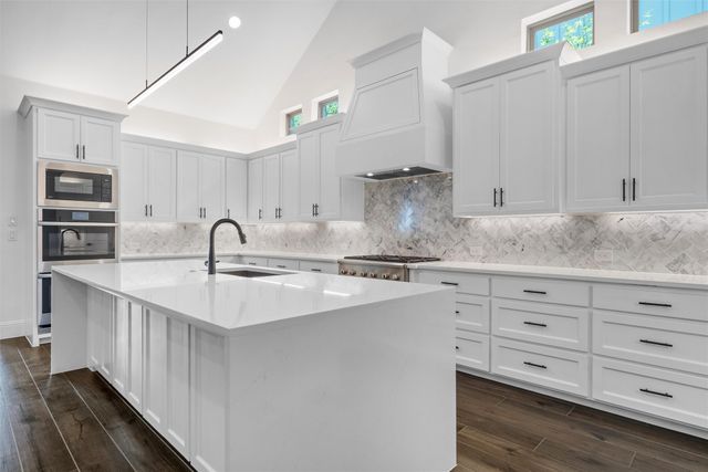 1713 Prairie Ridge Road, Fort Worth, TX 76008