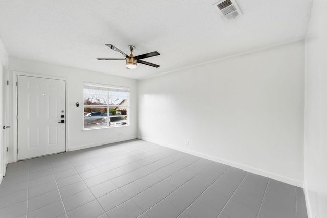 3408 Dolphin DR A, Austin, TX 78704