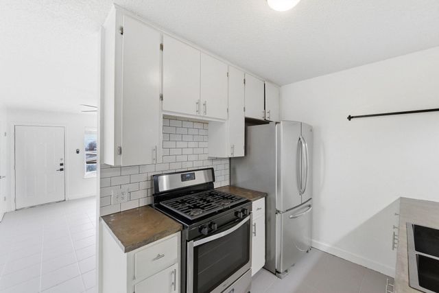 3408 Dolphin DR A, Austin, TX 78704