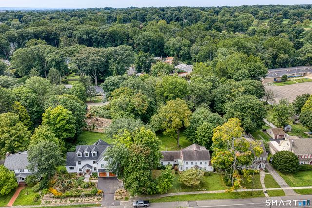 475 Stratfield Road, Fairfield, CT 06825