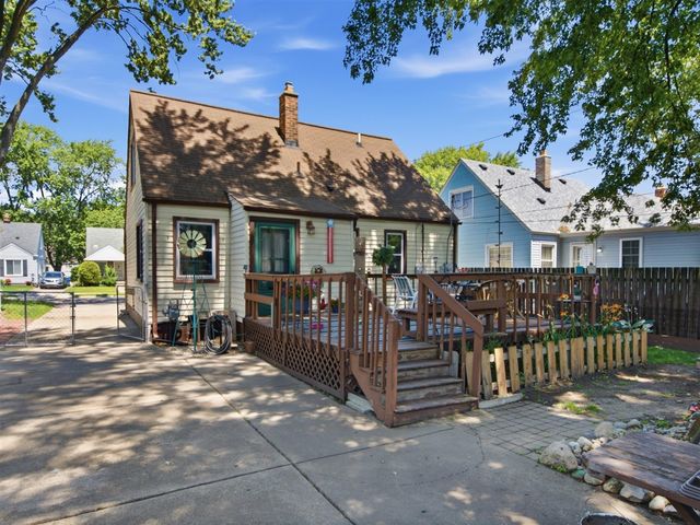 25073 Andover Drive, Dearborn Heights, MI 48125