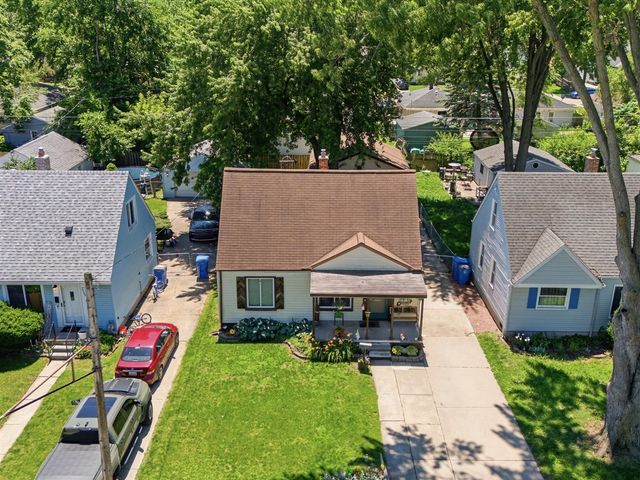 25073 Andover Drive, Dearborn Heights, MI 48125