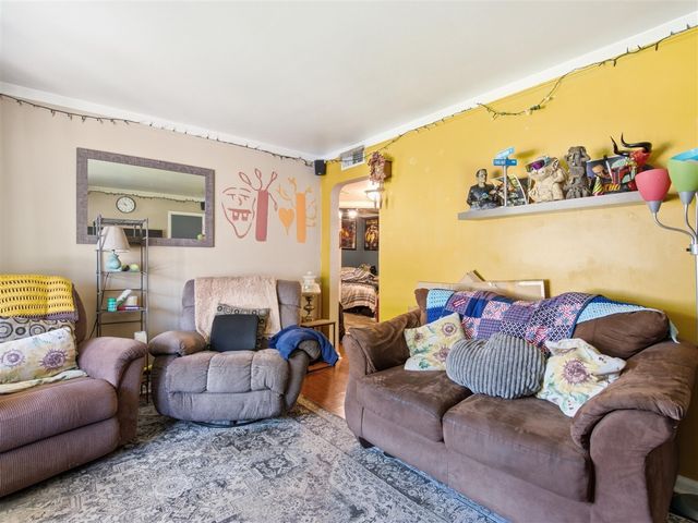 25073 Andover Drive, Dearborn Heights, MI 48125