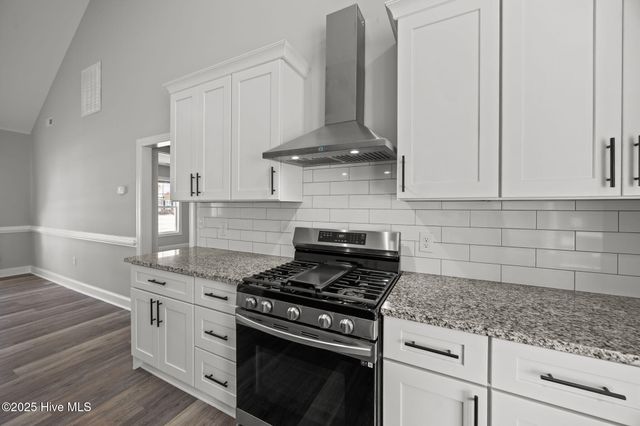 64 Buccaneer Circle, Washington, NC 27889